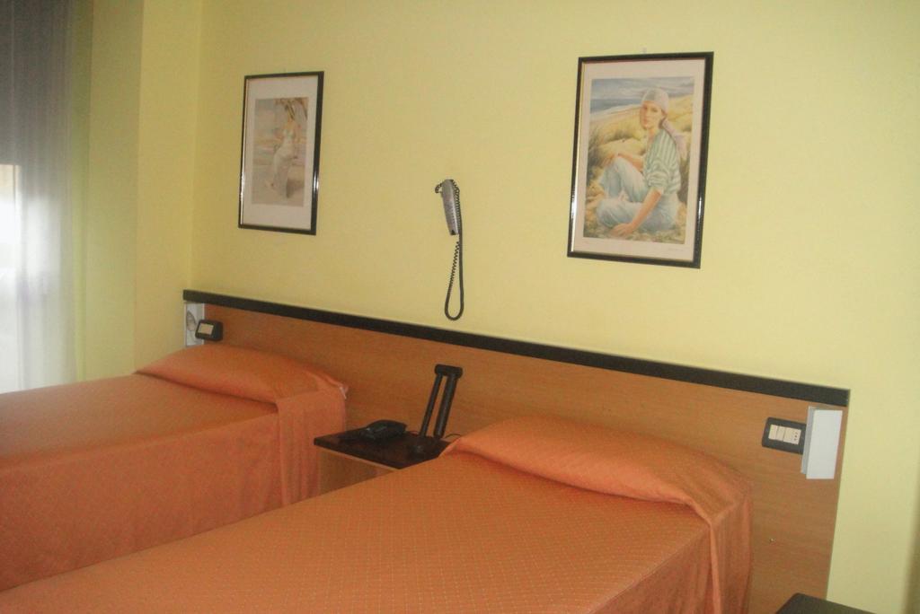Hotel Scala Nord Milánó Szoba fotó