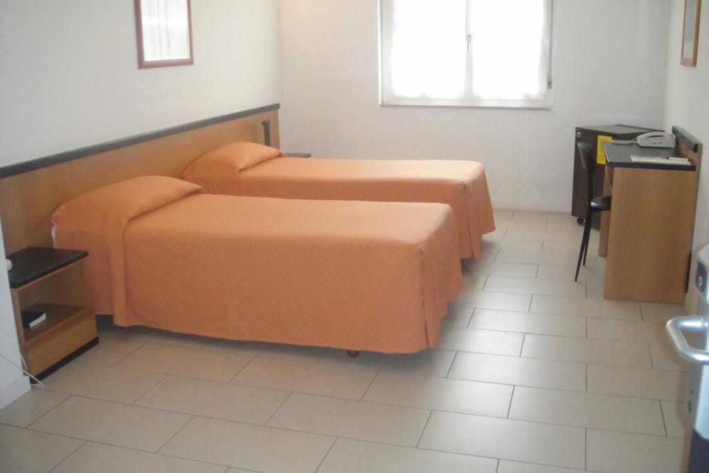 Hotel Scala Nord Milánó Szoba fotó